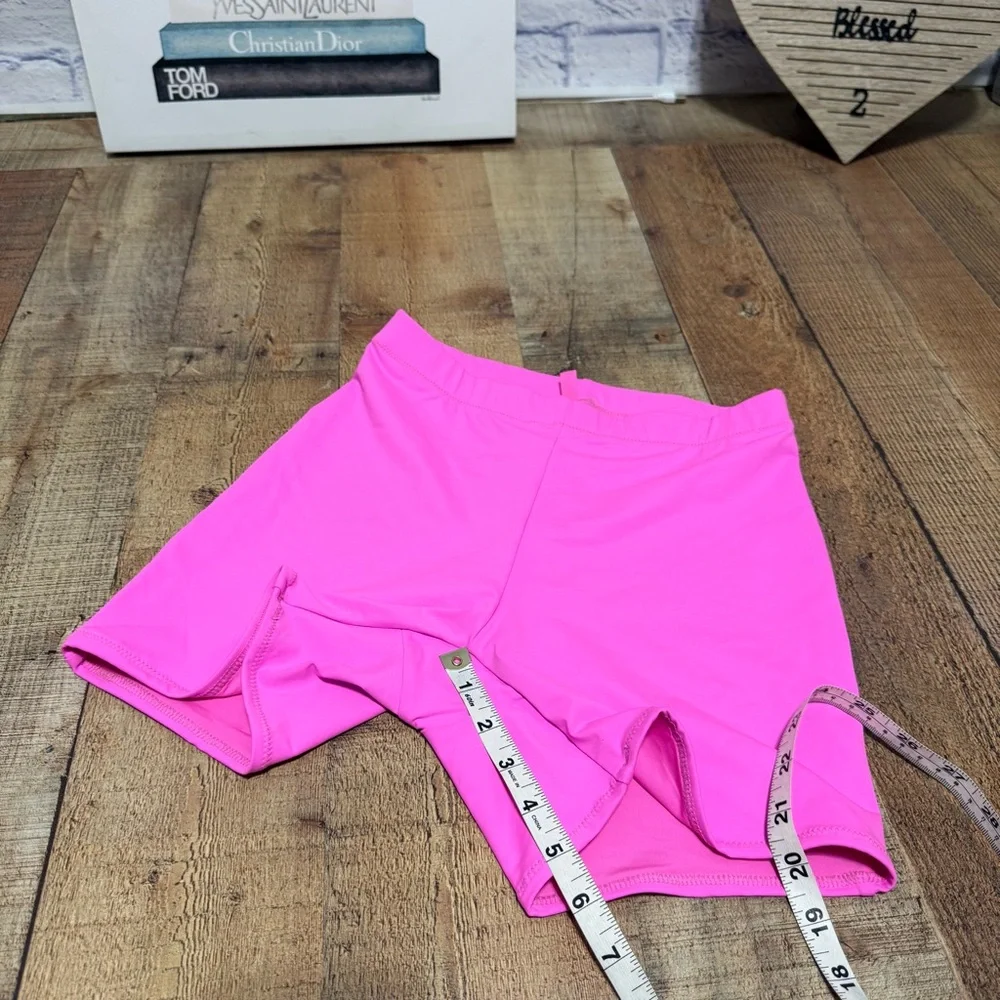 SKIMS Recycled Swim Mid Waist Short Limited Edition - Taffy size S
